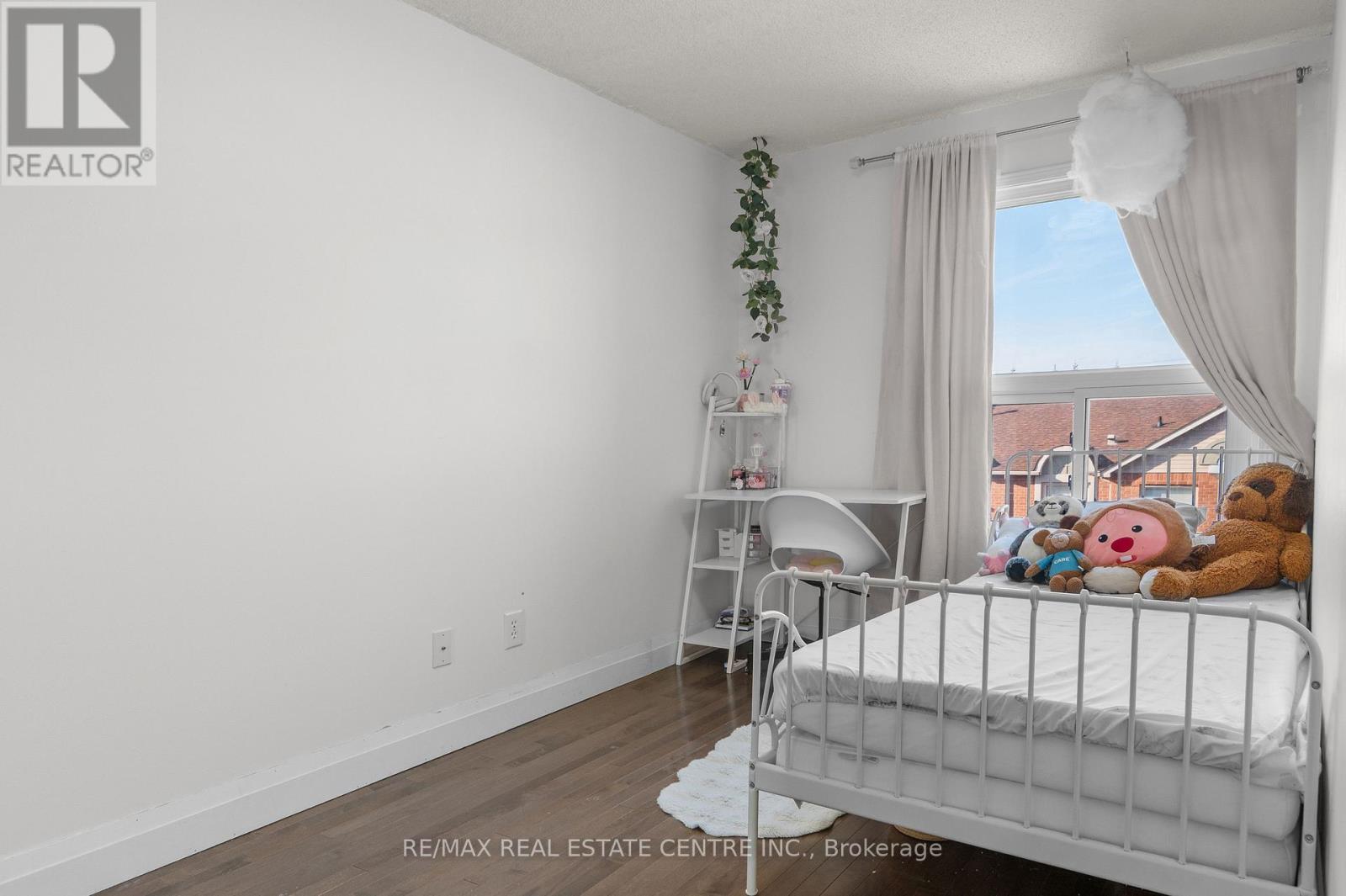 10 - 1570 Reeves Gate, Oakville, Ontario  L6M 3J3 - Photo 34 - W12833062