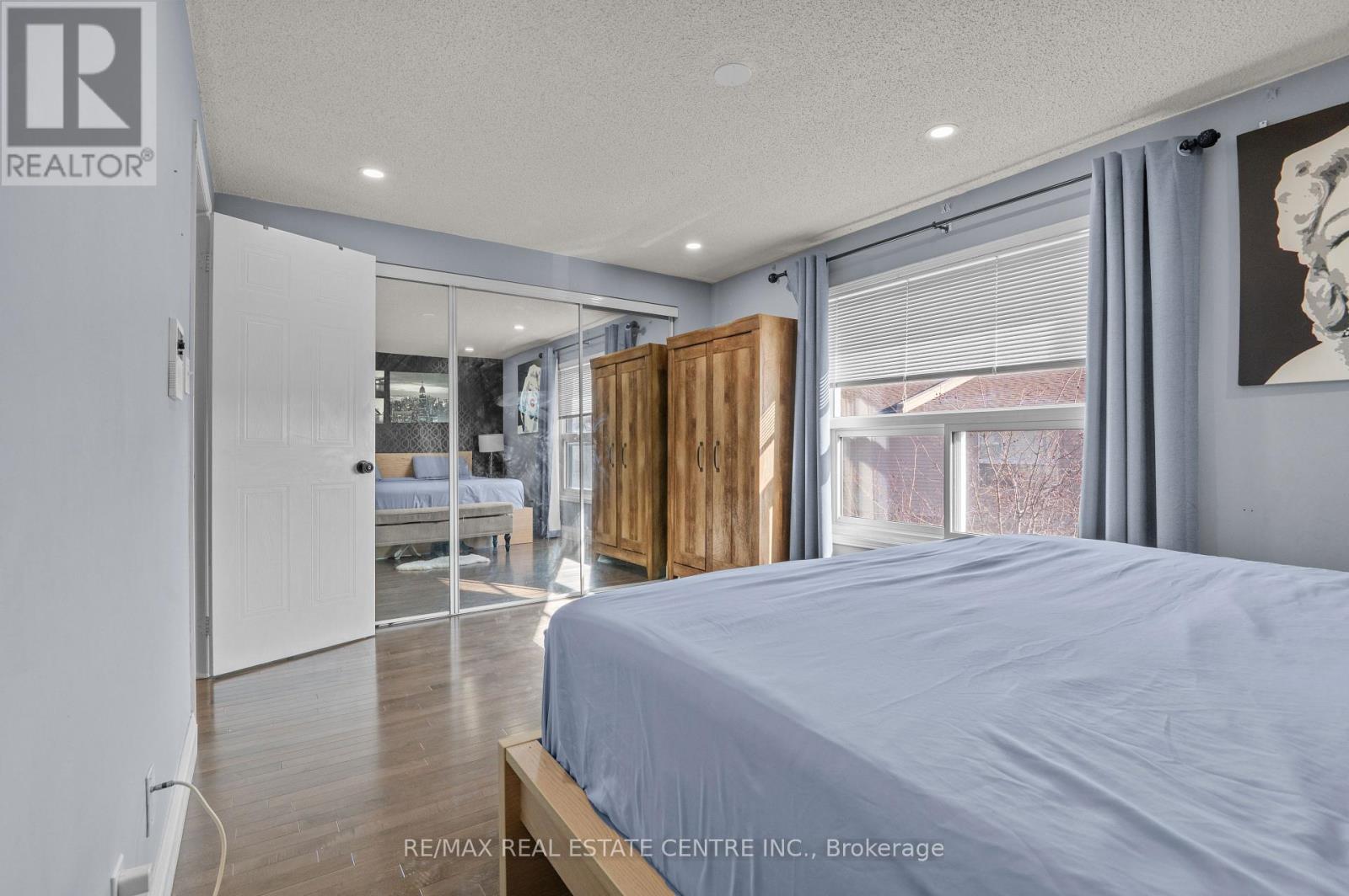 10 - 1570 Reeves Gate, Oakville, Ontario  L6M 3J3 - Photo 37 - W12833062