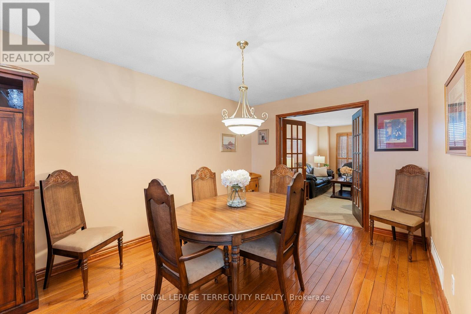 6164 Osprey Boulevard, Mississauga, Ontario  L5N 5W5 - Photo 11 - W12833106