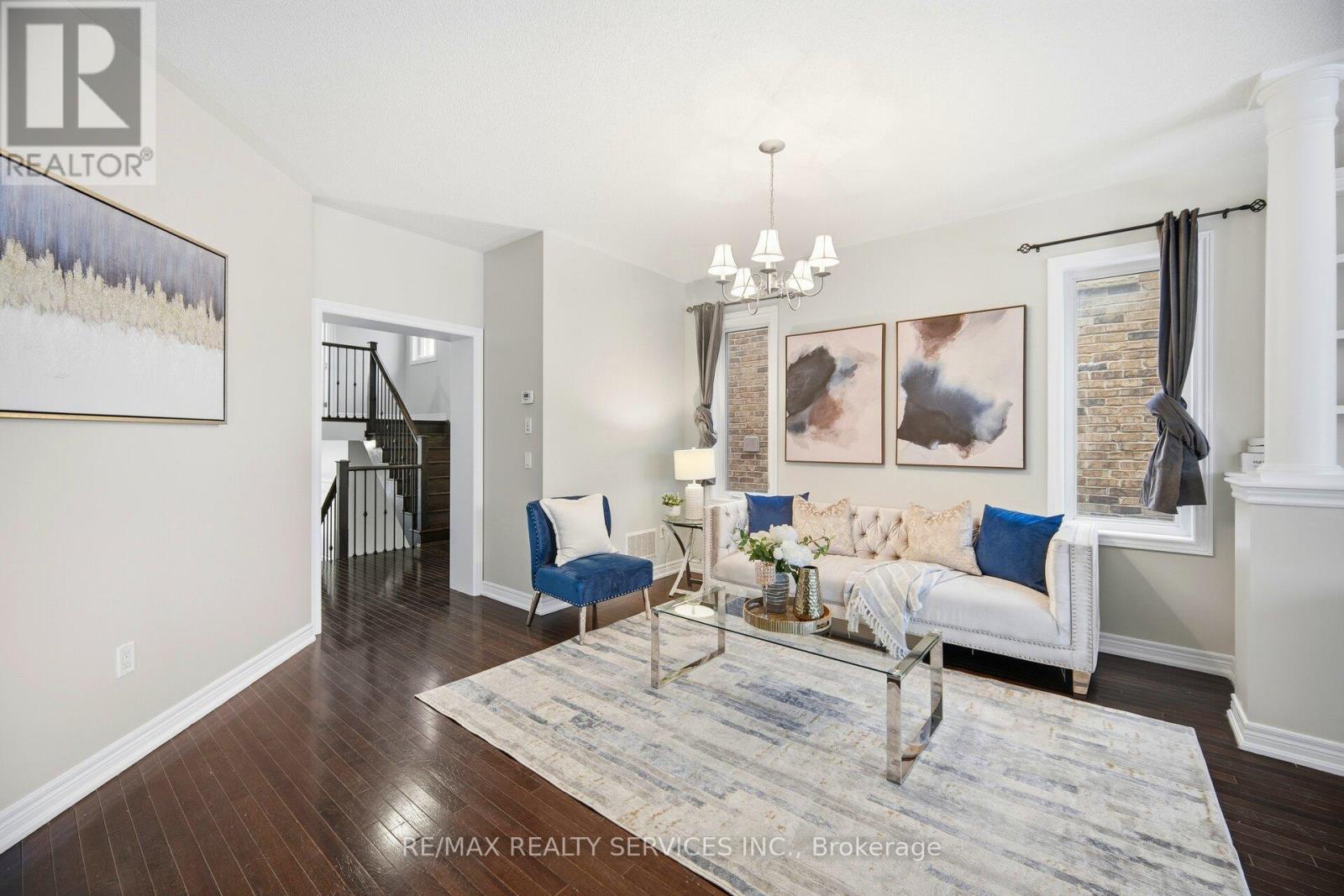 82 Waterville Way, Caledon, Ontario  L7C 3P2 - Photo 7 - W12833108