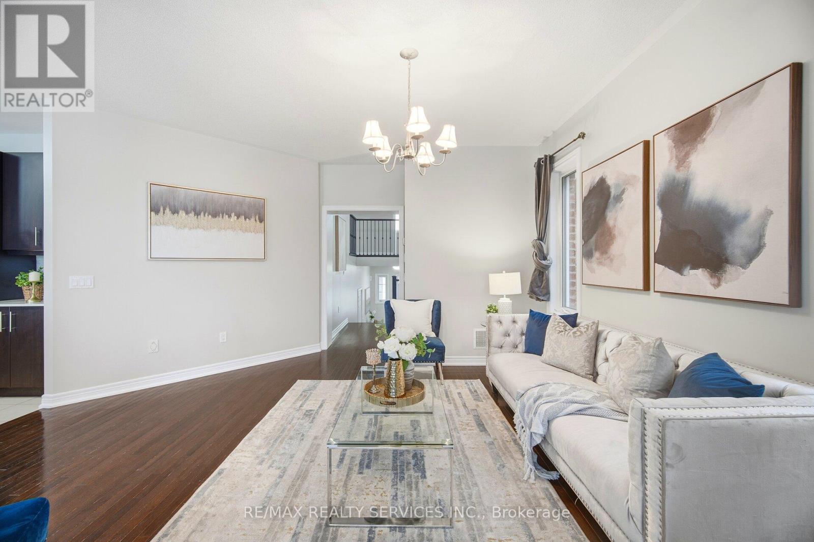 82 Waterville Way, Caledon, Ontario  L7C 3P2 - Photo 8 - W12833108