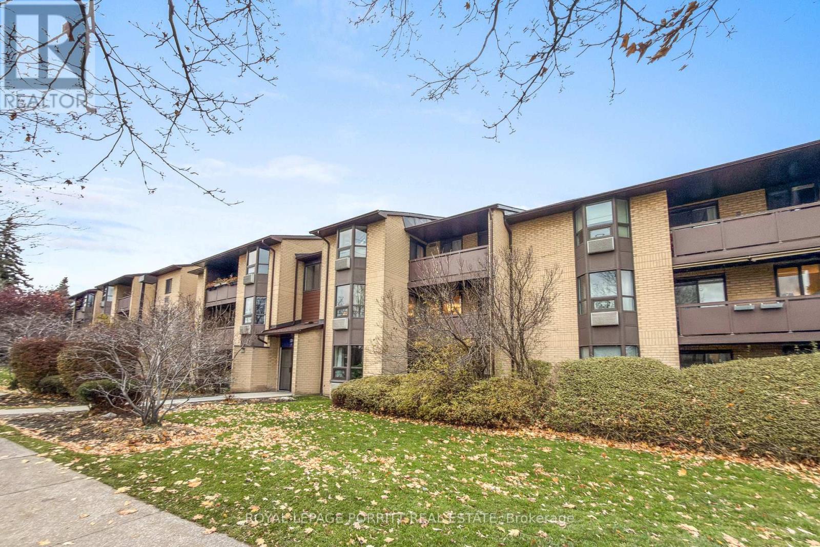 208 - 3835 Lake Shore Boulevard W, Toronto, Ontario M8W 1R2 - Photo 1 - W12833150