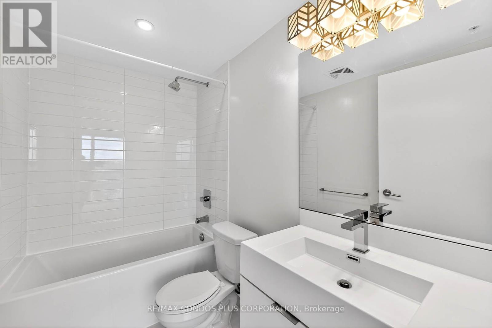 904 - 20 Thomas Riley Road, Toronto, Ontario  M9B 0C3 - Photo 19 - W12833184