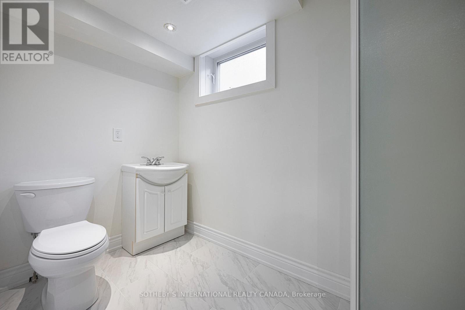 239 Walden Drive, Burlington, Ontario  L7N 2A7 - Photo 20 - W12833212