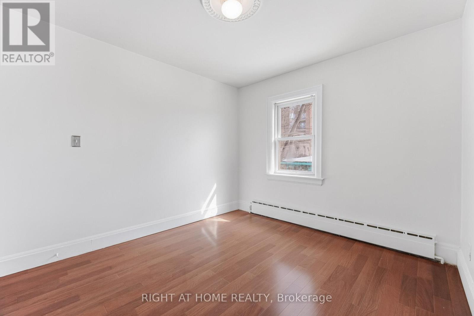 11 Little Avenue, Toronto, Ontario  M9N 1K3 - Photo 22 - W12833220