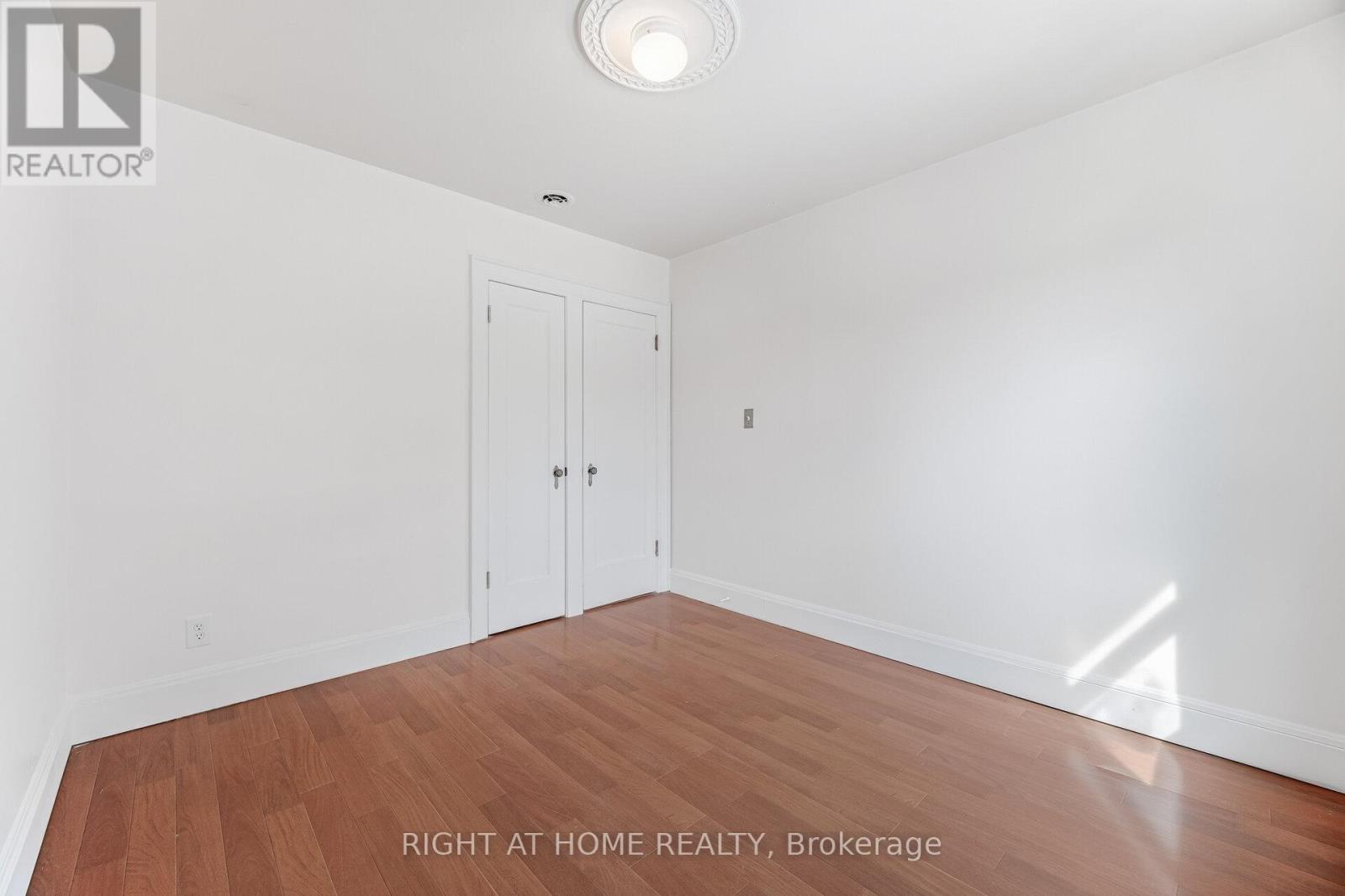 11 Little Avenue, Toronto, Ontario  M9N 1K3 - Photo 23 - W12833220