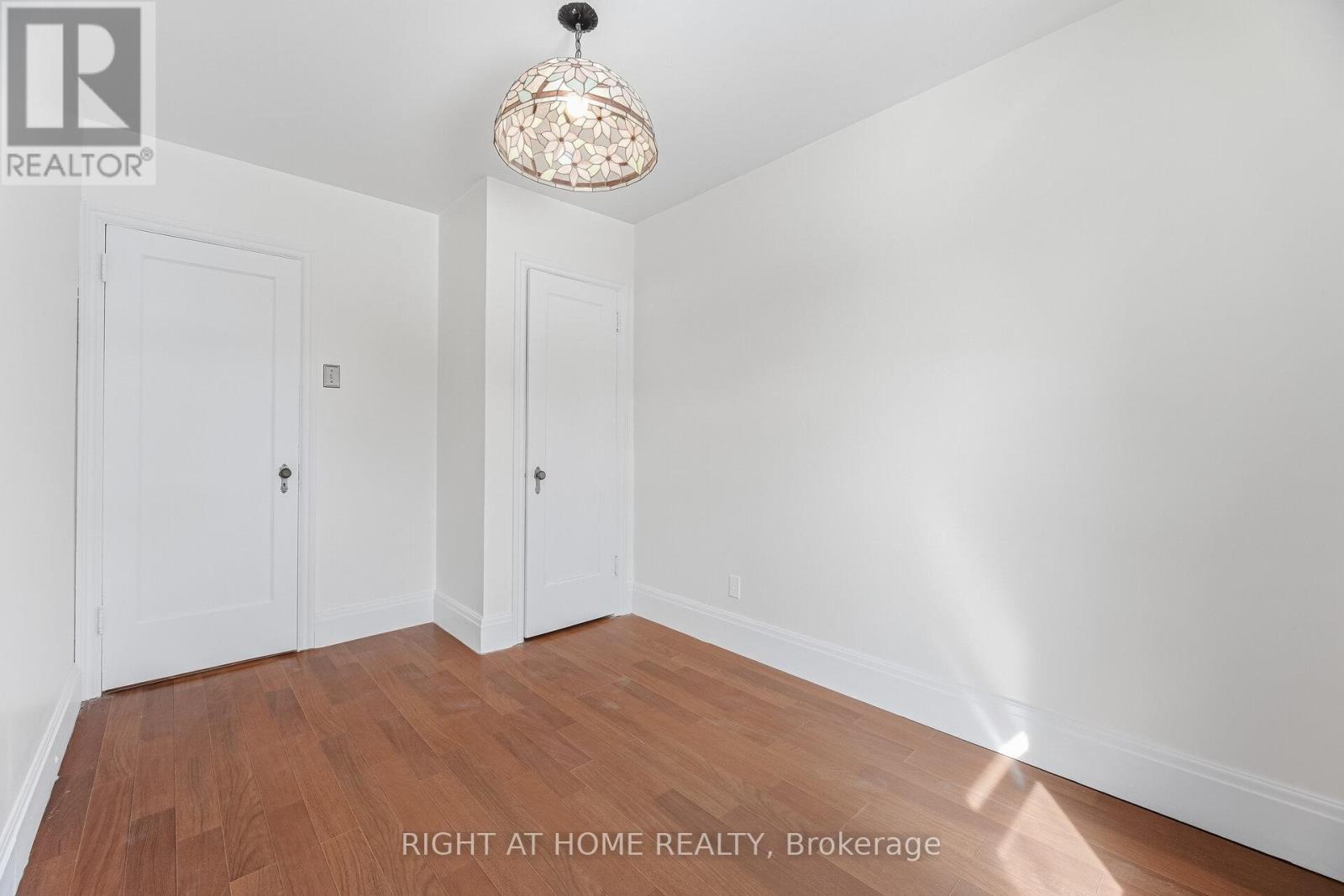 11 Little Avenue, Toronto, Ontario  M9N 1K3 - Photo 26 - W12833220