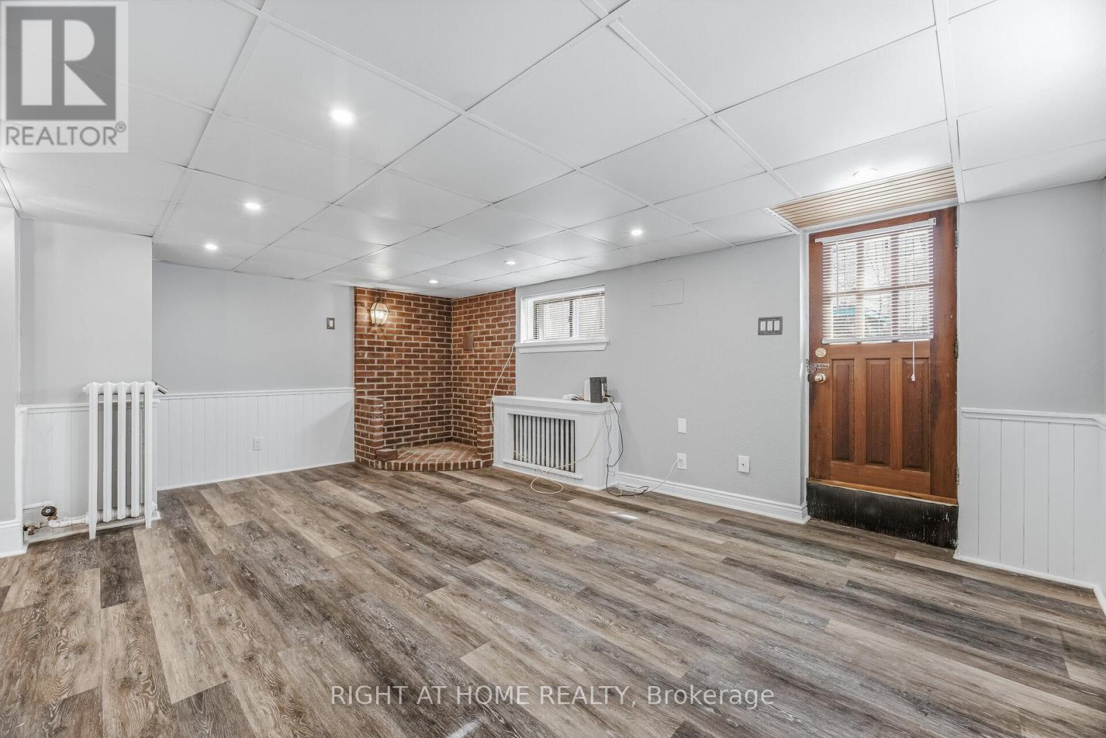 11 Little Avenue, Toronto, Ontario  M9N 1K3 - Photo 29 - W12833220