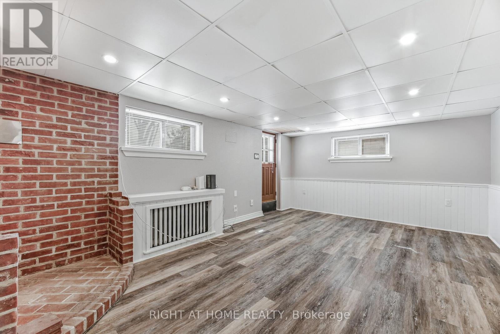 11 Little Avenue, Toronto, Ontario  M9N 1K3 - Photo 31 - W12833220