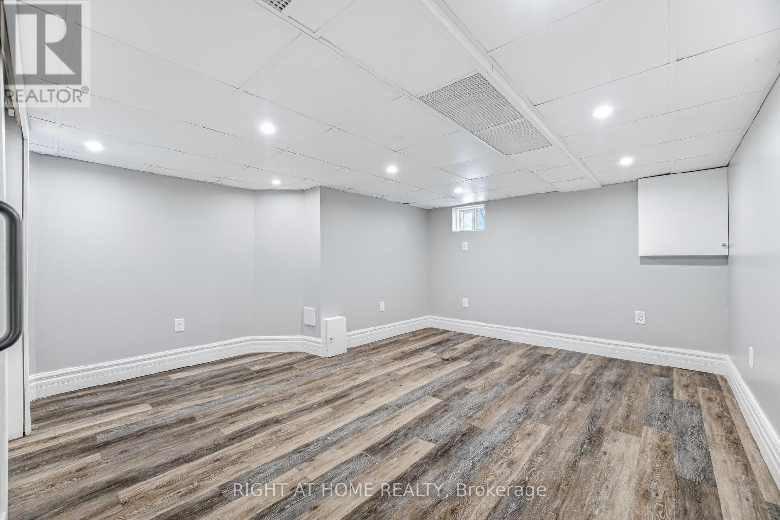 11 Little Avenue, Toronto, Ontario  M9N 1K3 - Photo 40 - W12833220