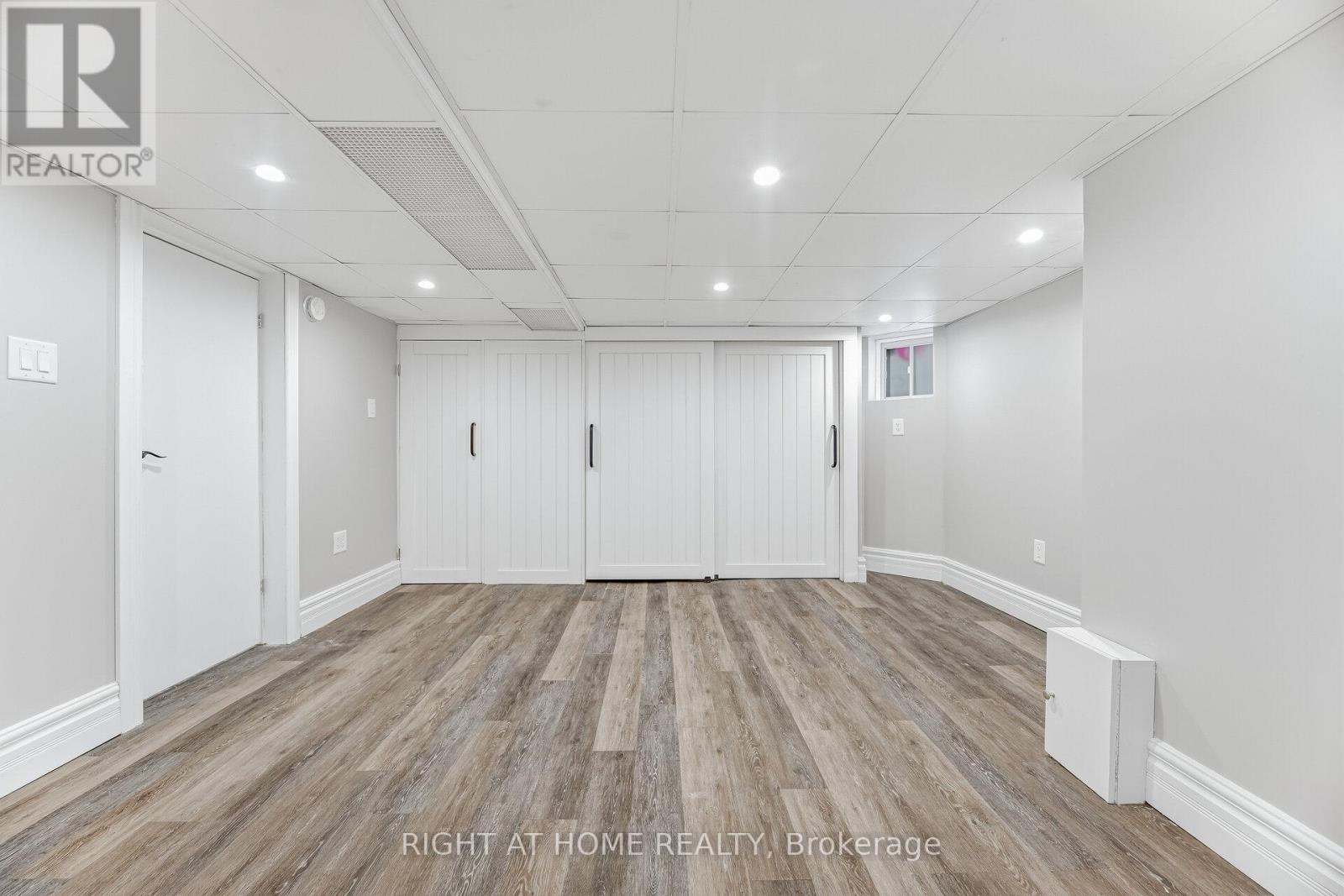 11 Little Avenue, Toronto, Ontario  M9N 1K3 - Photo 42 - W12833220