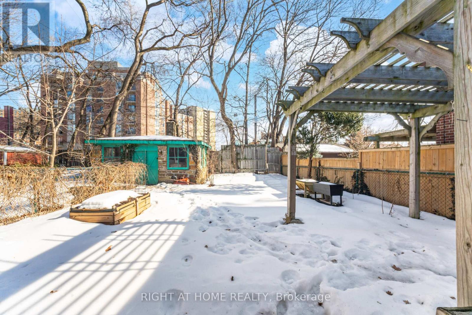 11 Little Avenue, Toronto, Ontario  M9N 1K3 - Photo 46 - W12833220