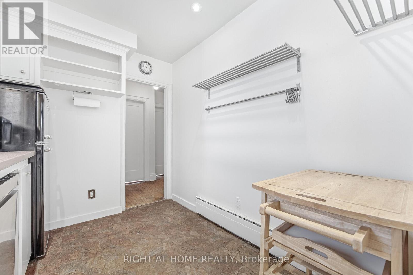 11 Little Avenue, Toronto, Ontario  M9N 1K3 - Photo 6 - W12833220