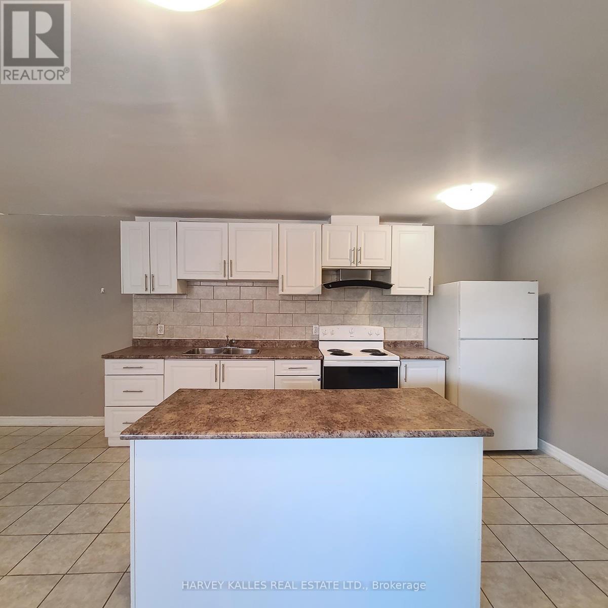 109 - 80 Blackfriar Avenue, Toronto, Ontario  M9R 3S9 - Photo 6 - W12833246