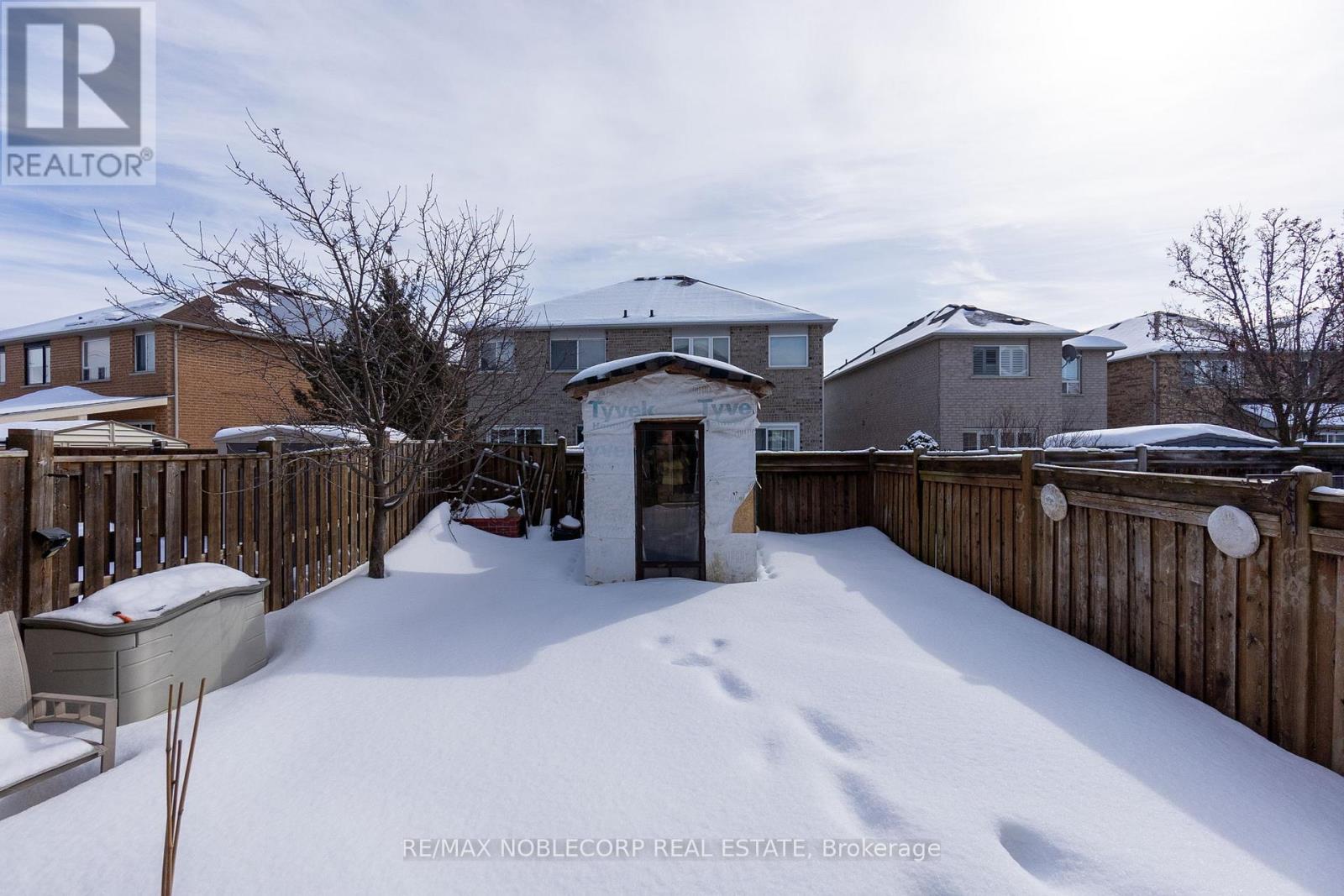 16 Humbershed Crescent, Caledon, Ontario  L7E 2X2 - Photo 38 - W12833268