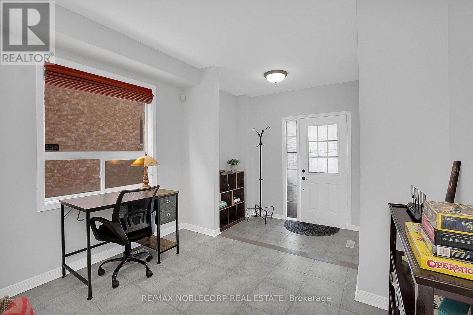 16 Humbershed Crescent, Caledon, Ontario  L7E 2X2 - Photo 6 - W12833268