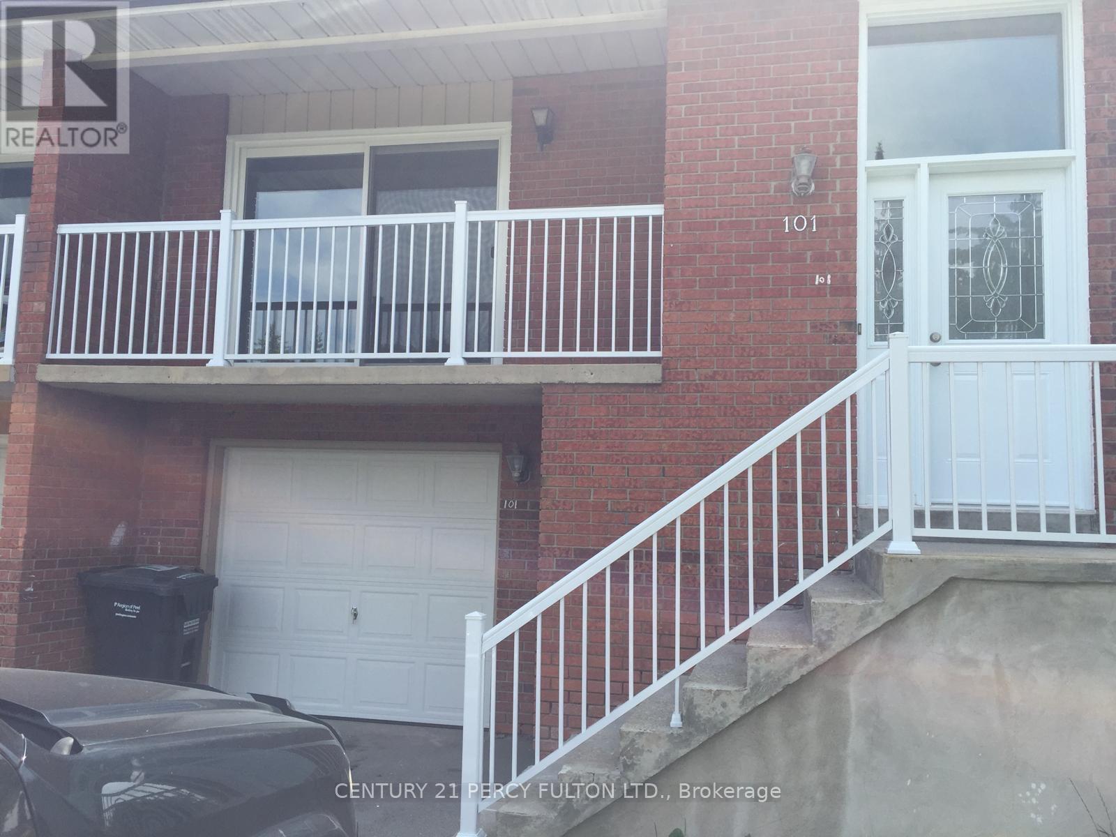 Main - 101 Simmons Boulevard, Brampton, Ontario  L6V 3X4 - Photo 2 - W12833272