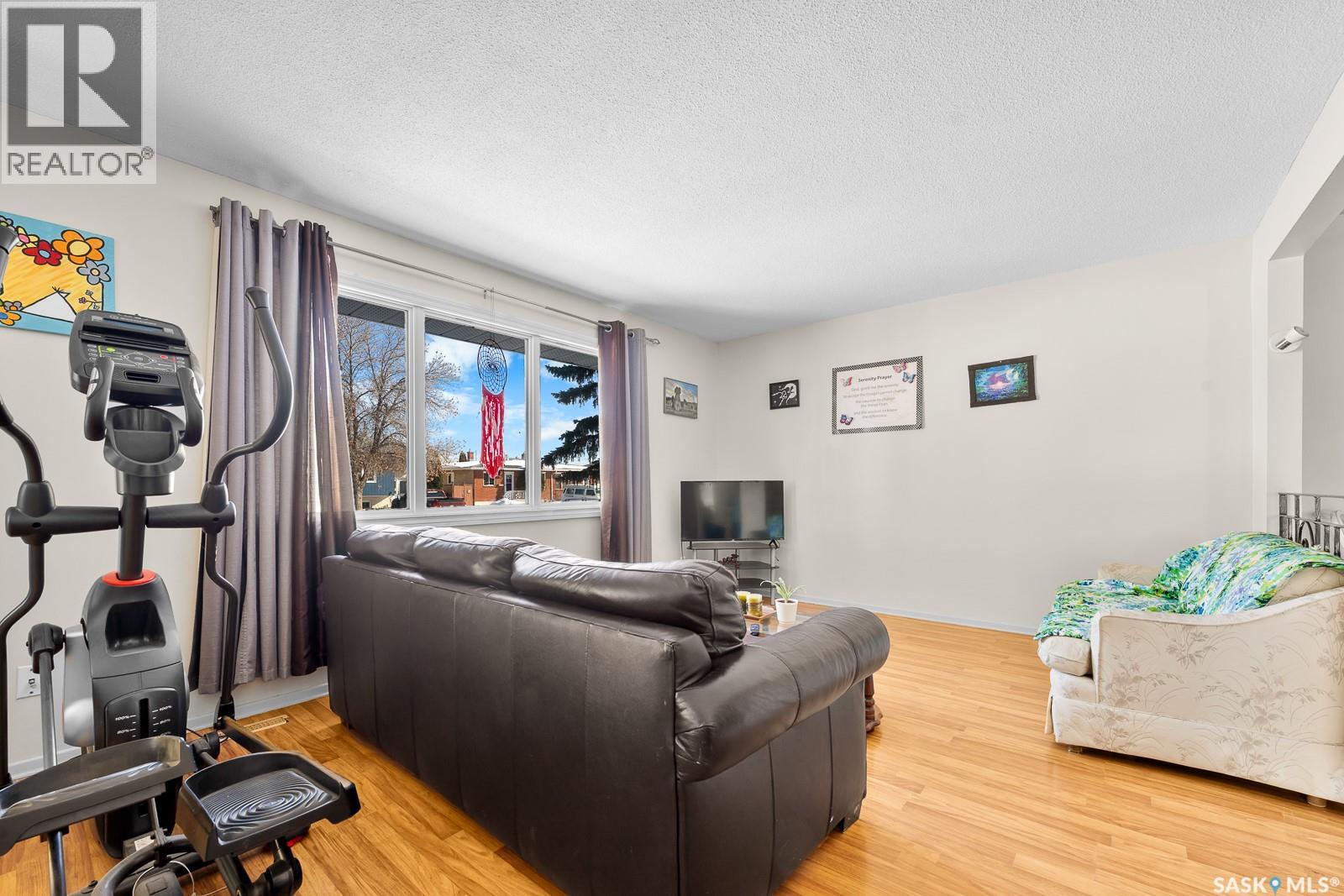 1914 Arthur Street, Regina, Saskatchewan  S4T 4W5 - Photo 12 - SK029376