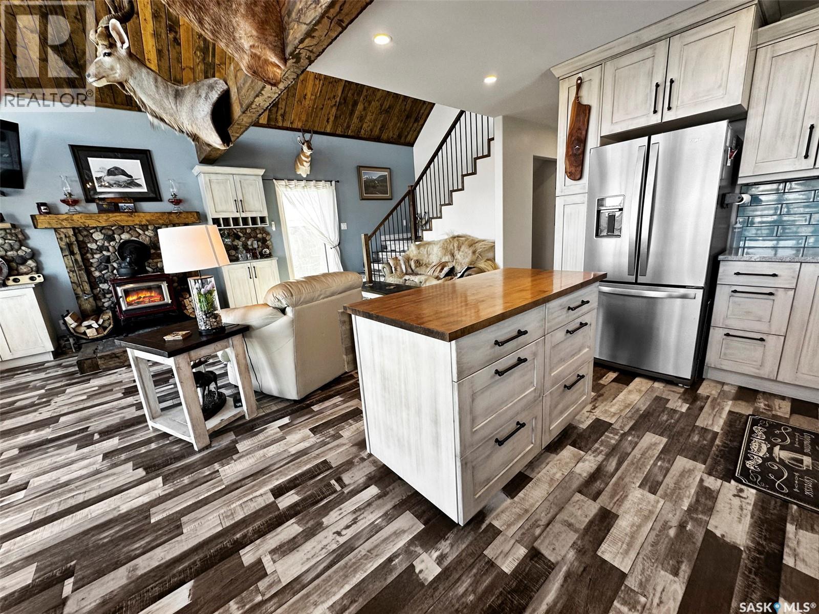 203 Hillcrest Place, Lac Pelletier Rm No. 107, Saskatchewan  S0N 2Y0 - Photo 11 - SK029154