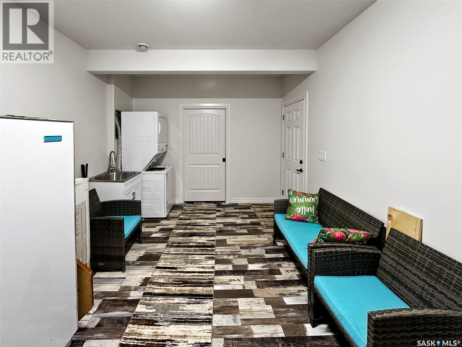 203 Hillcrest Place, Lac Pelletier Rm No. 107, Saskatchewan  S0N 2Y0 - Photo 25 - SK029154