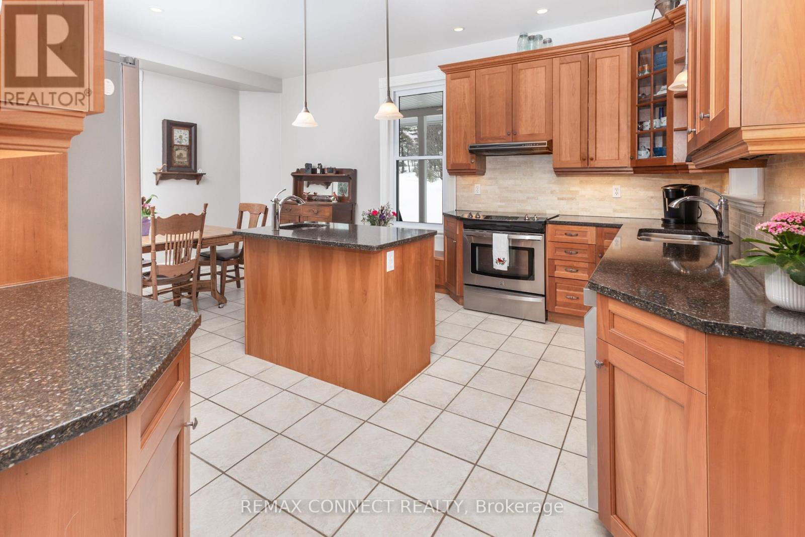 7596 Vimy Ridge Road, Hamilton Township, Ontario  L1A 3V6 - Photo 8 - X12832880