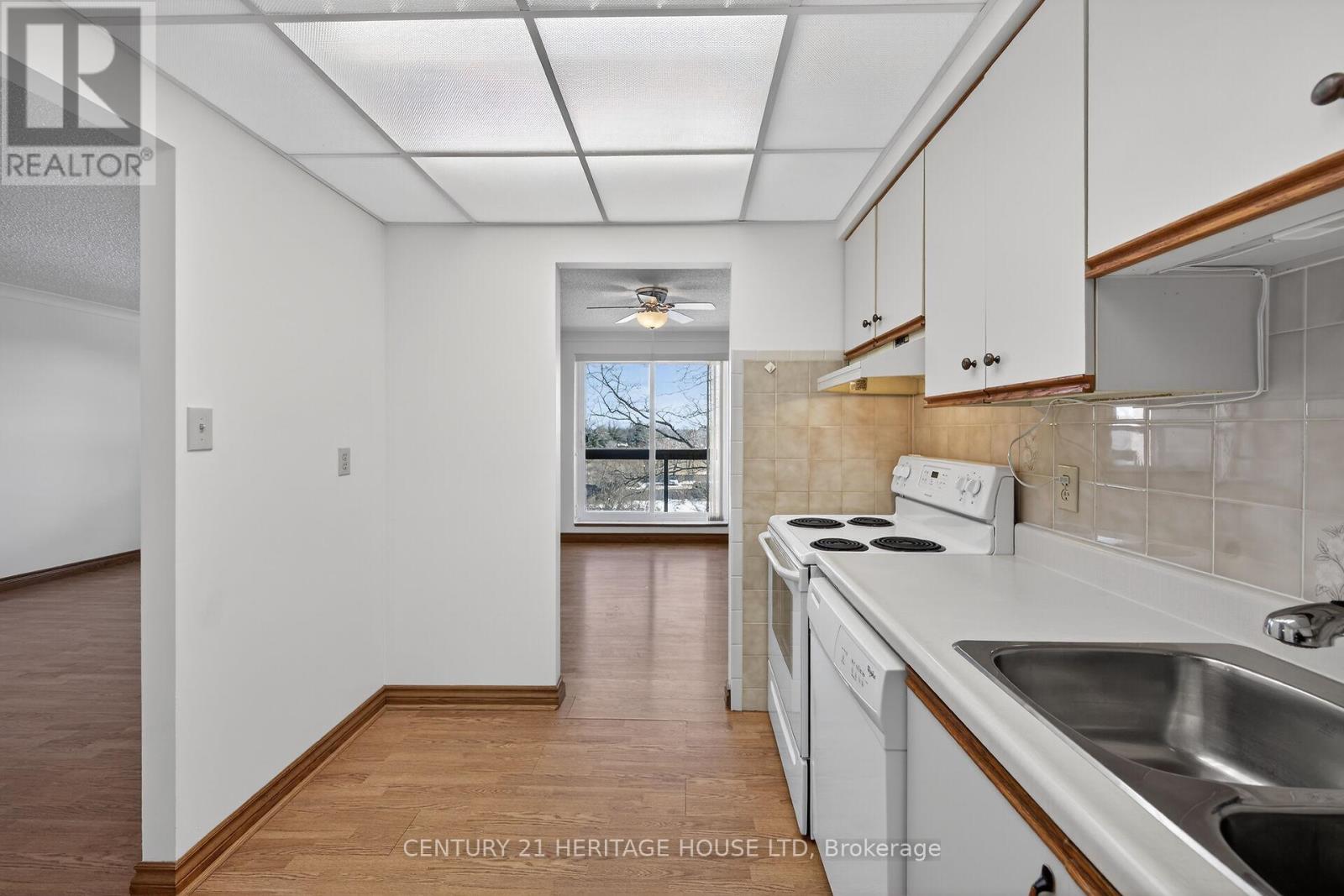 Unknown Address, ,    - Photo 16 - X12832942