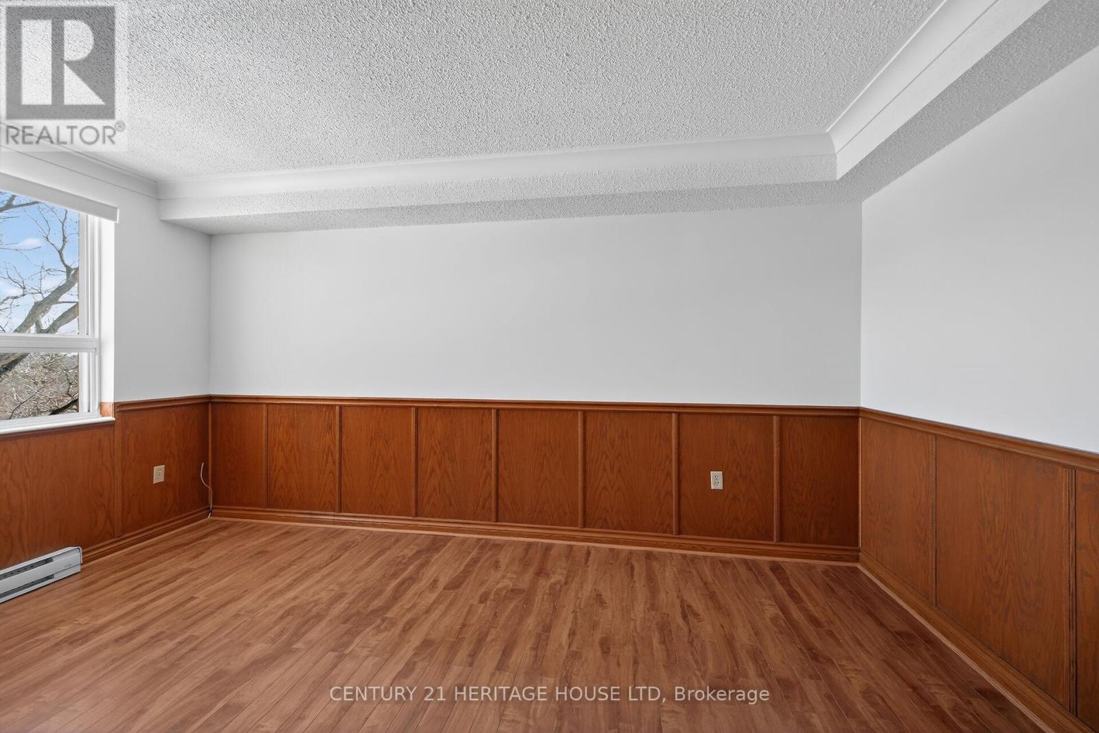 Unknown Address, ,    - Photo 17 - X12832942