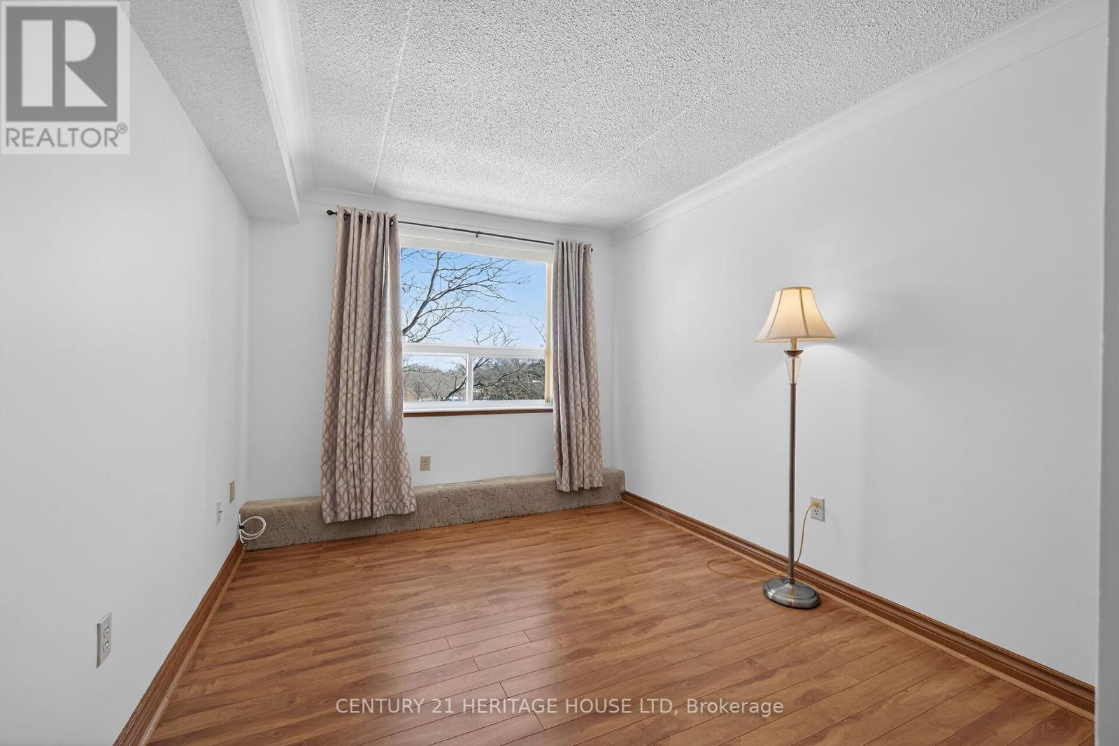 Unknown Address, ,    - Photo 21 - X12832942