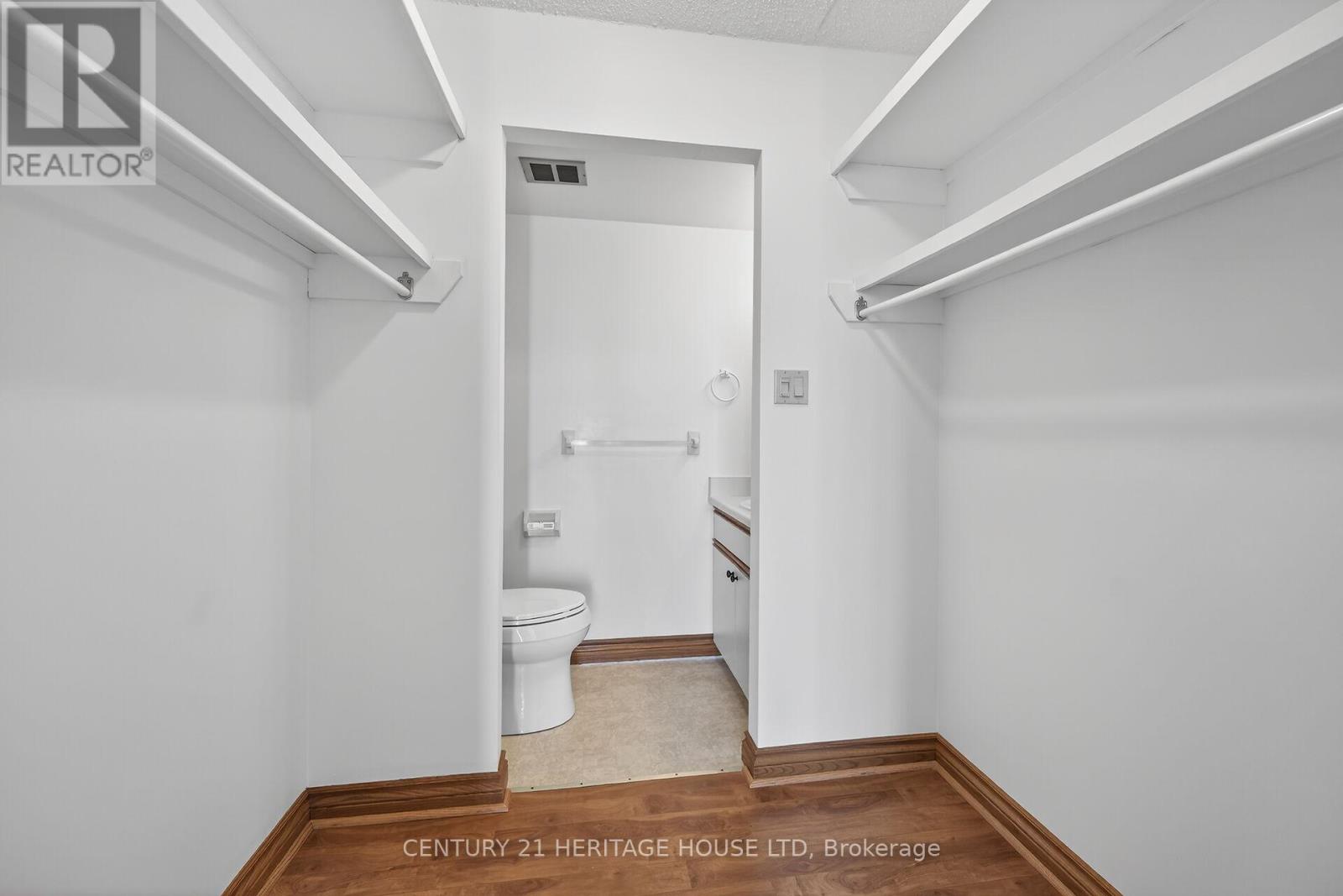 Unknown Address, ,    - Photo 25 - X12832942