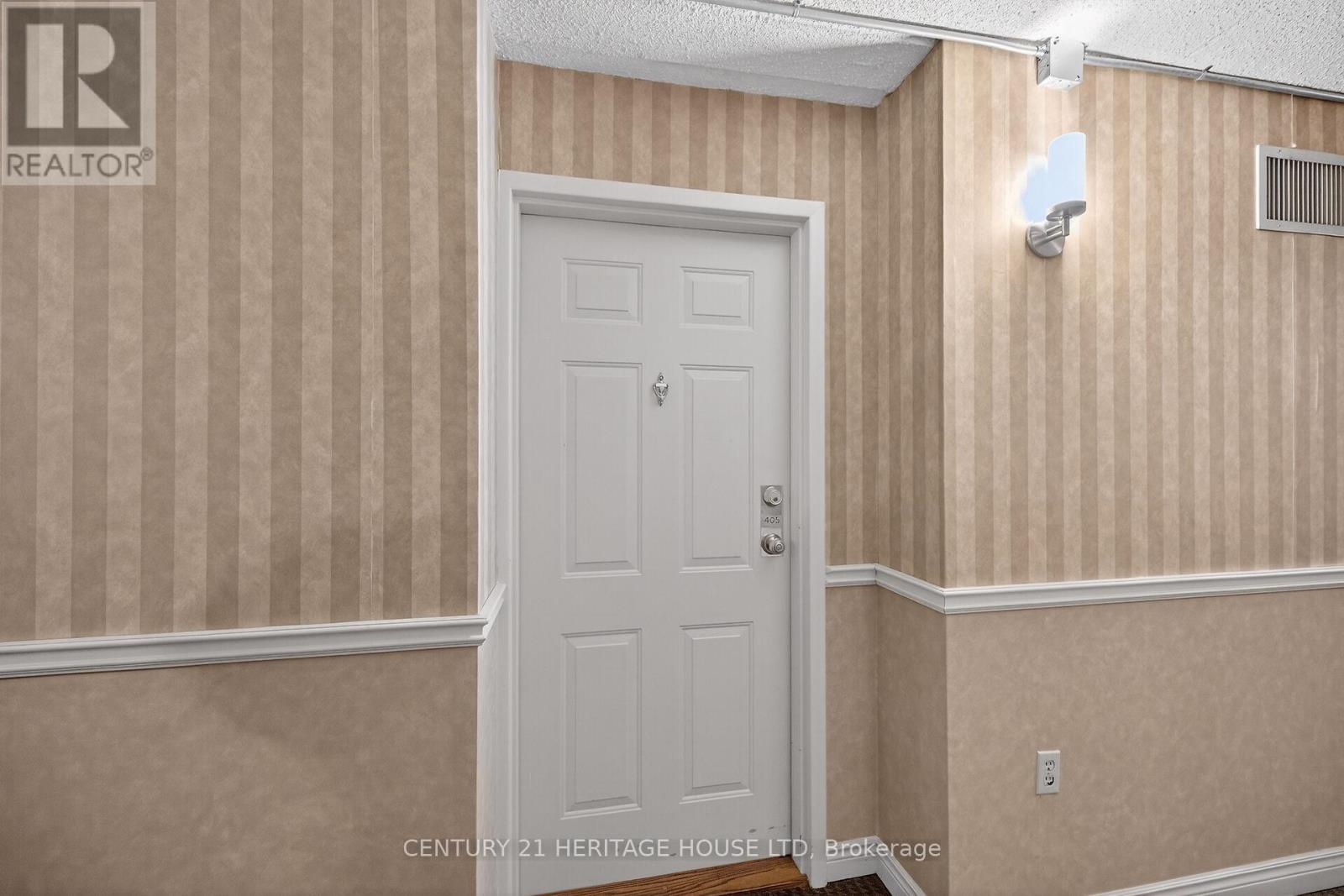 Unknown Address, ,    - Photo 3 - X12832942