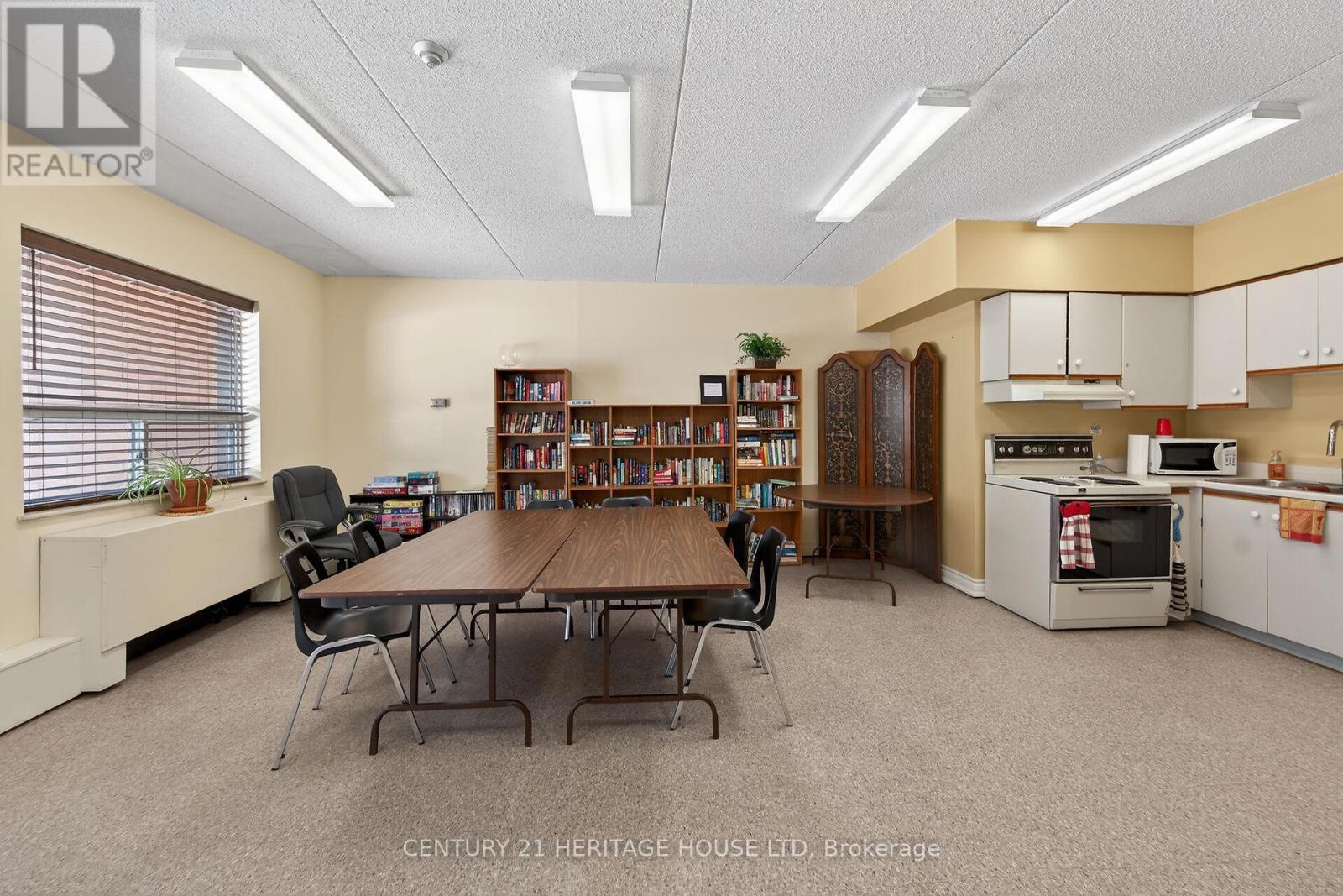 Unknown Address, ,    - Photo 39 - X12832942