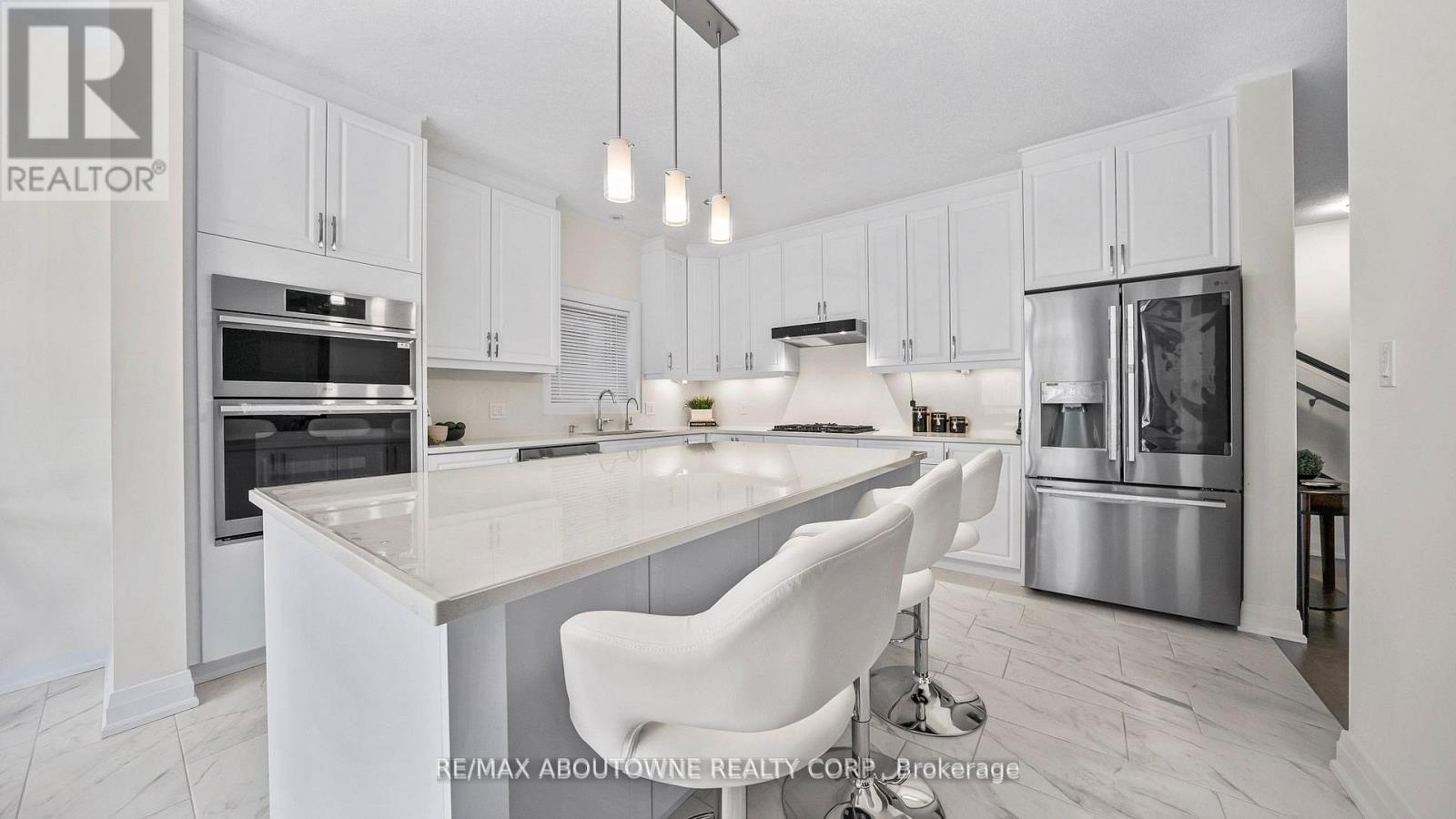 27 Jacob Detweiller Drive, Kitchener, Ontario  N2P 0K7 - Photo 10 - X12833056