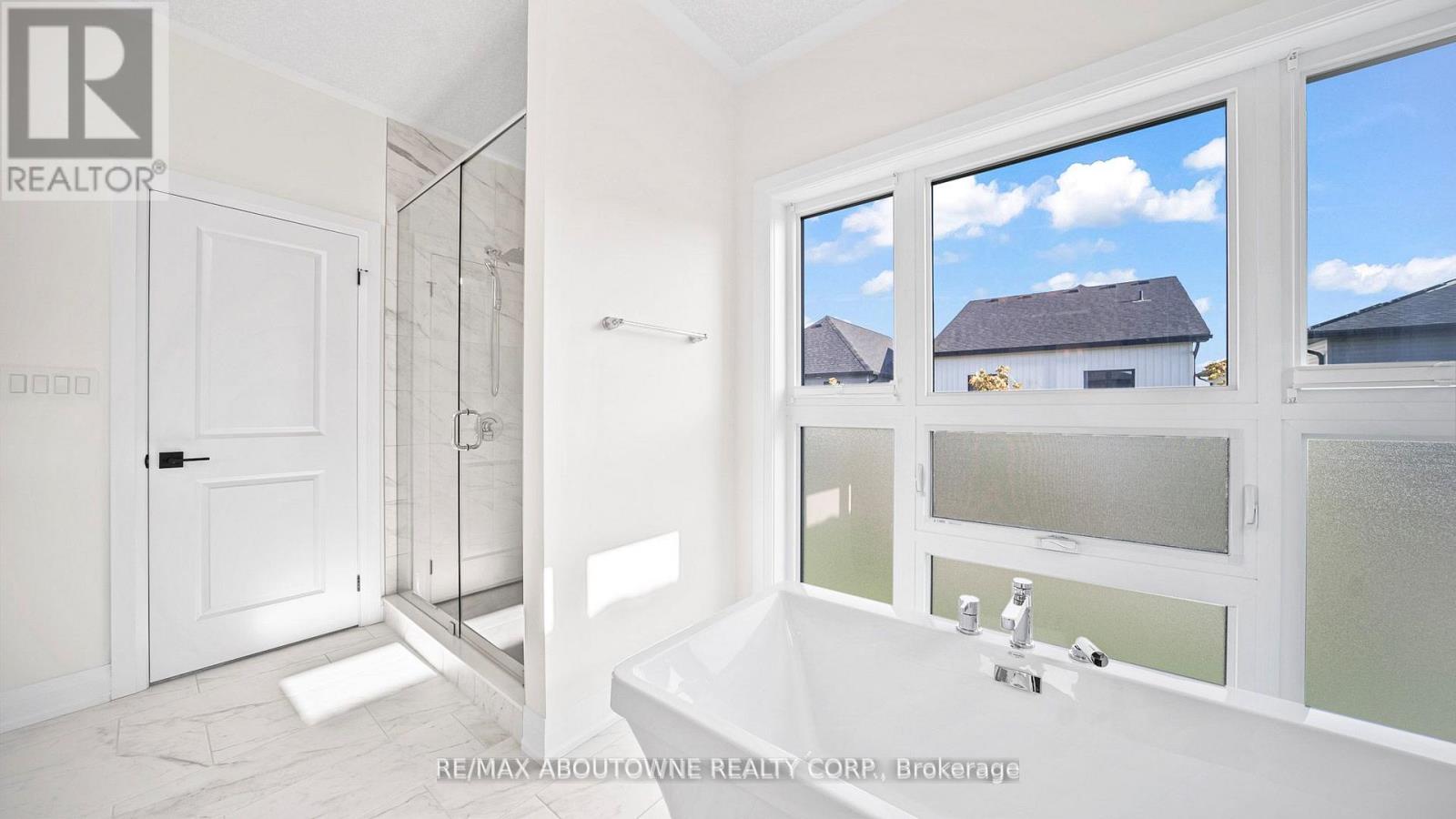 27 Jacob Detweiller Drive, Kitchener, Ontario  N2P 0K7 - Photo 18 - X12833056