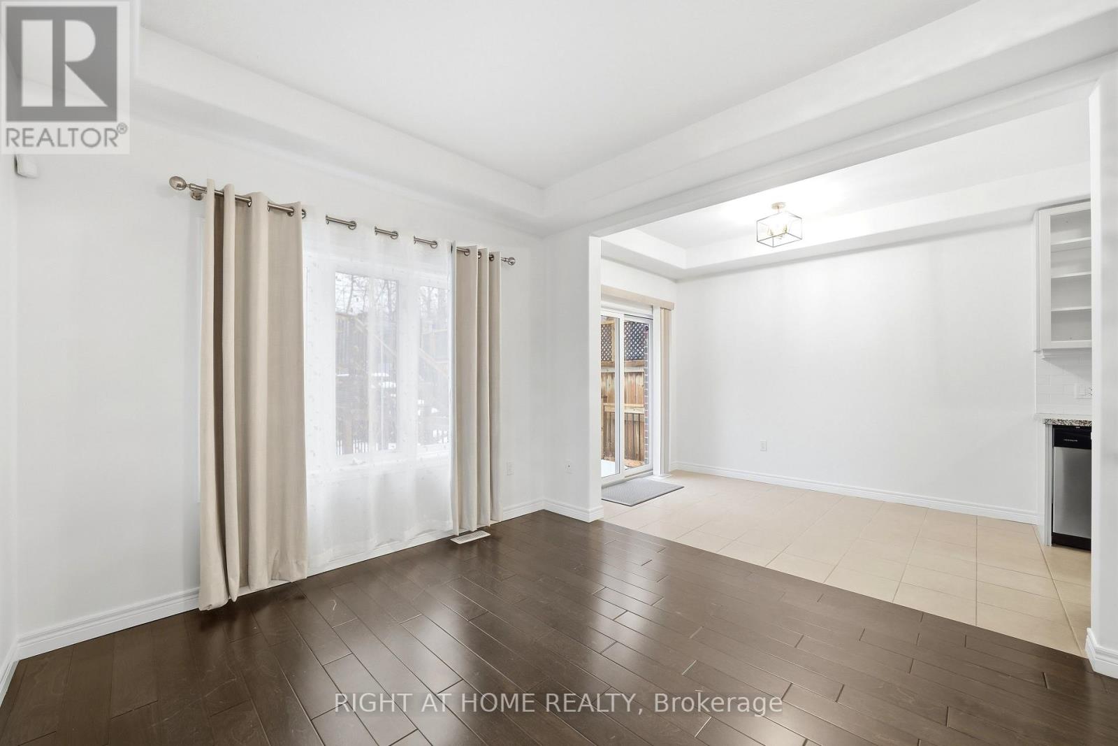 32 Rolling Lane, Hamilton, Ontario  L8K 0A1 - Photo 10 - X12833242