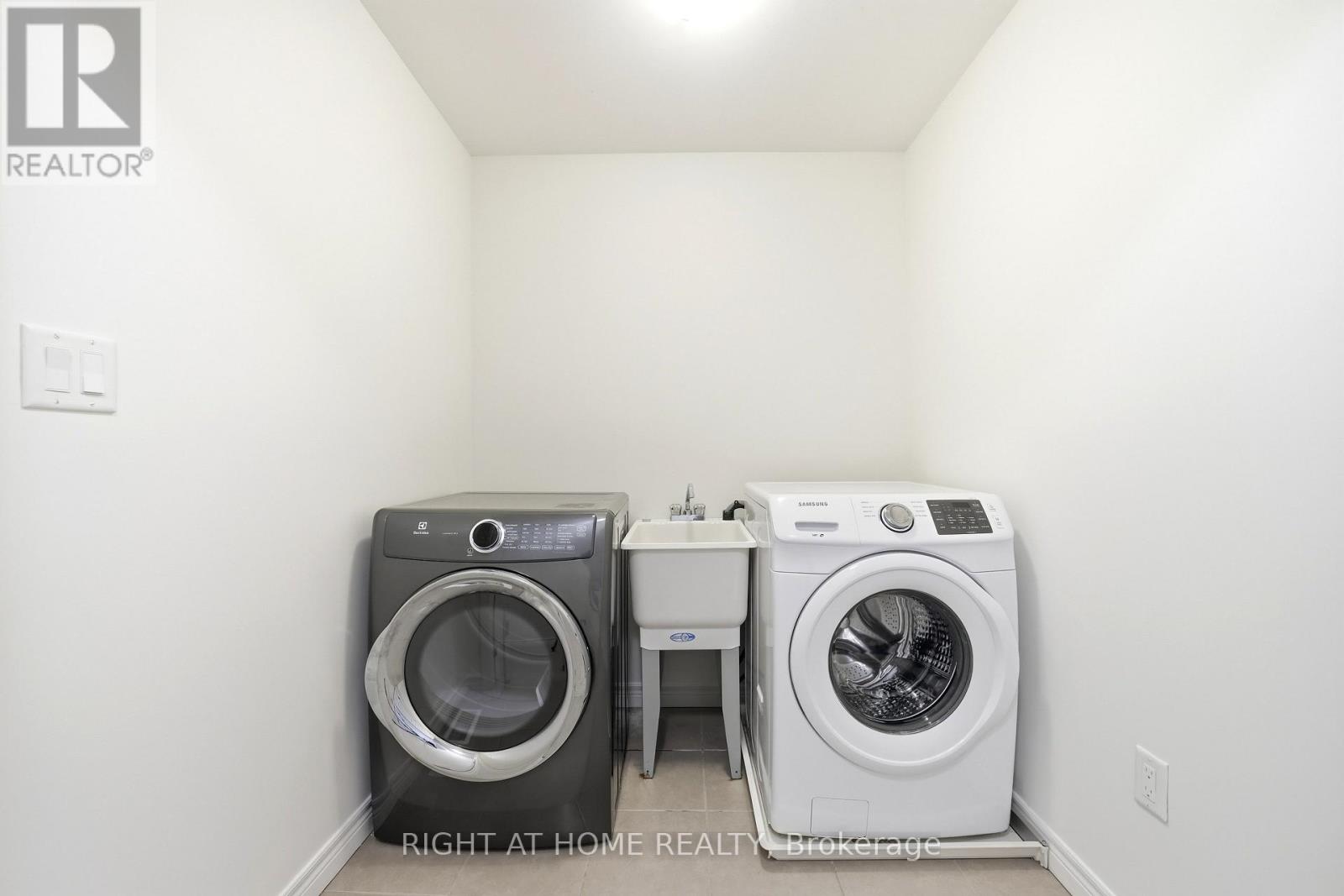 32 Rolling Lane, Hamilton, Ontario  L8K 0A1 - Photo 25 - X12833242