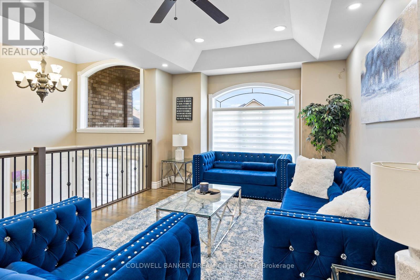 239 Branton Crescent, Lakeshore, Ontario  N9K 1E2 - Photo 3 - X12833288