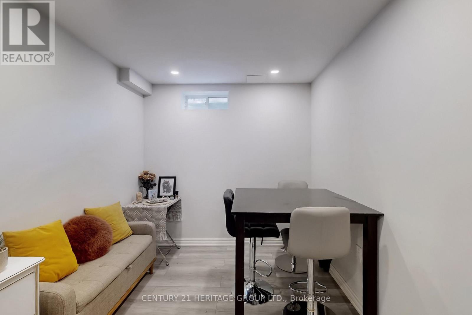 58 Russel Drive, Bradford West Gwillimbury, Ontario  L3Z 0M9 - Photo 39 - N12825090