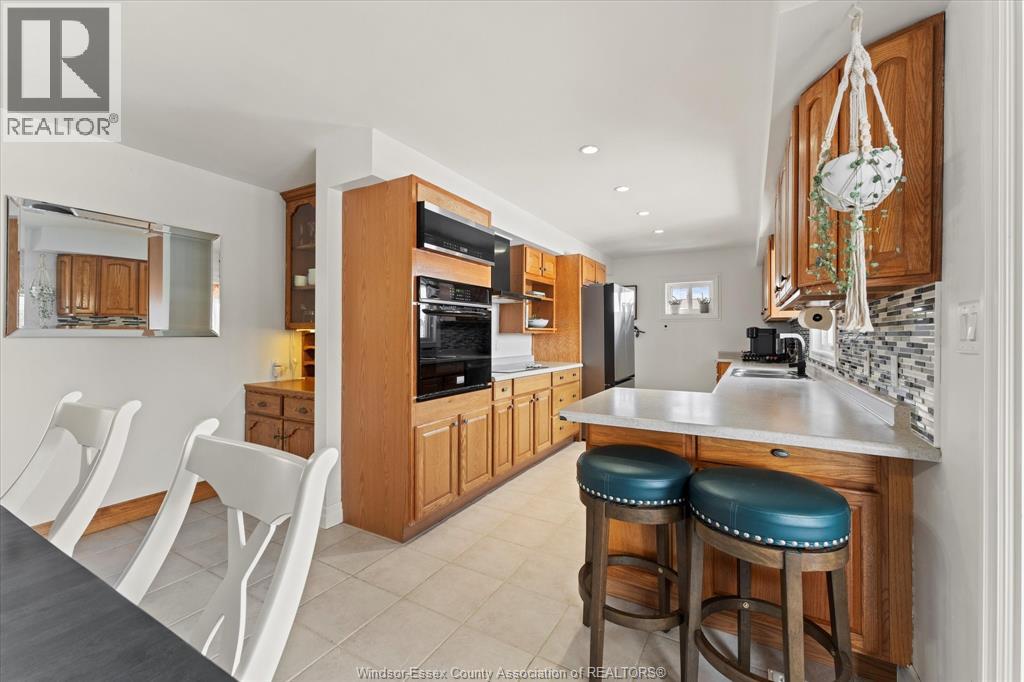 22 Roger Street, Leamington, Ontario N8H 3N9 - Photo 7 - 26004289