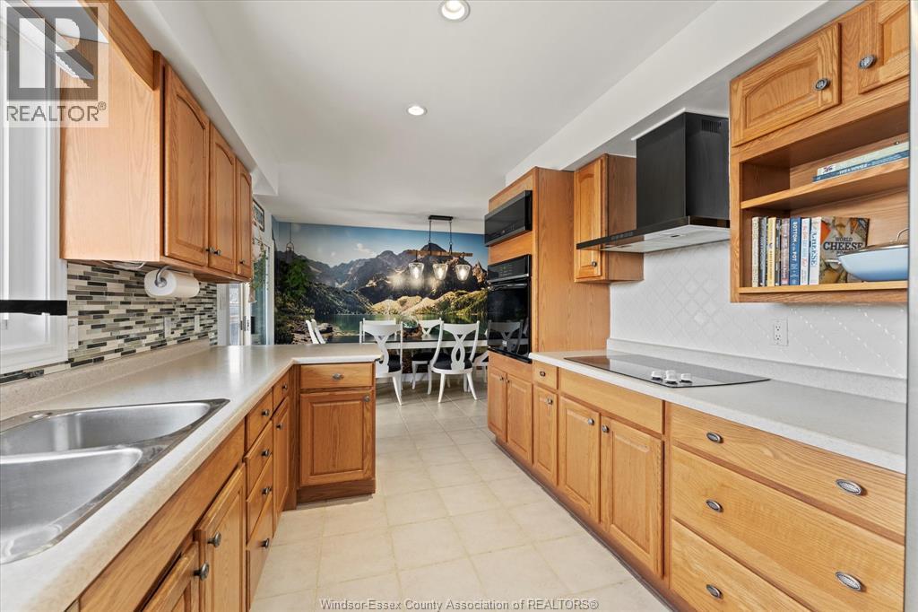 22 Roger Street, Leamington, Ontario N8H 3N9 - Photo 8 - 26004289