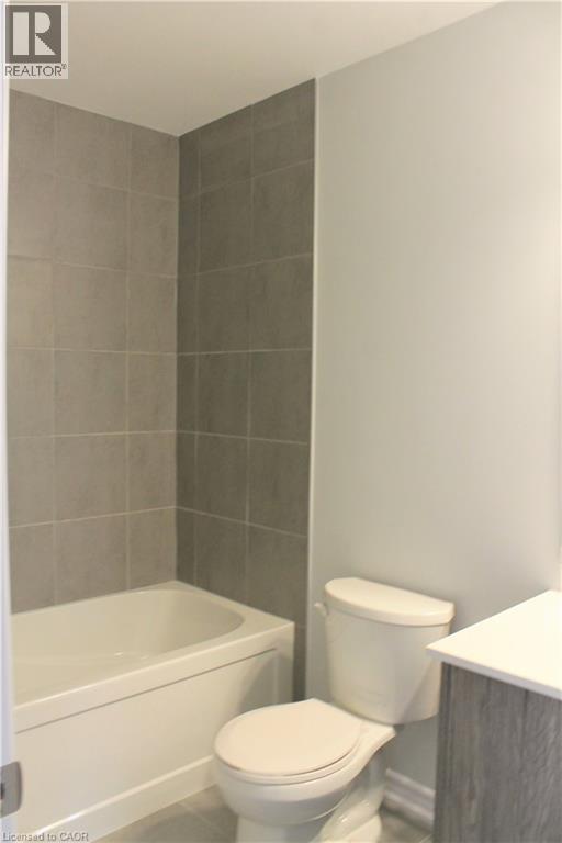 124 Compass Trail Unit# 14, Cambridge, Ontario  N3E 0E3 - Photo 16 - 40808340