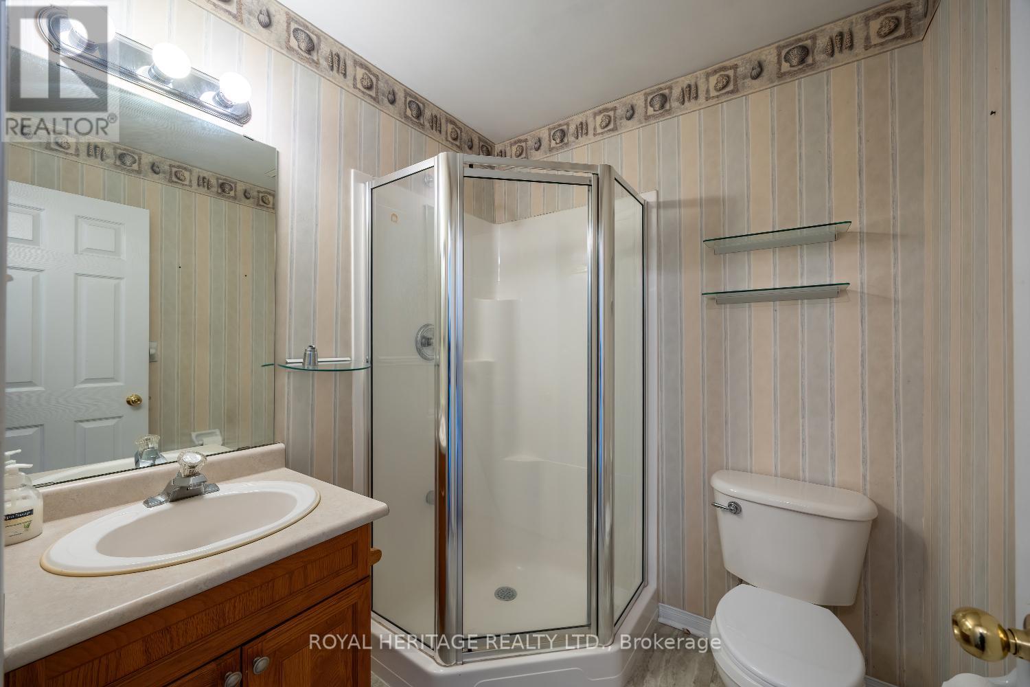 118 Bluffs Road, Clarington, Ontario  L1B 1A8 - Photo 12 - E12833450