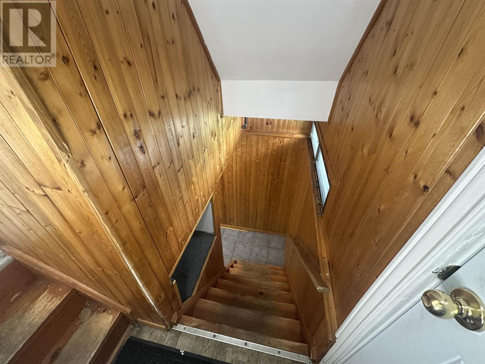 744 Pine St, Sault Ste. Marie, Ontario  P6B 3G1 - Photo 24 - SM260279