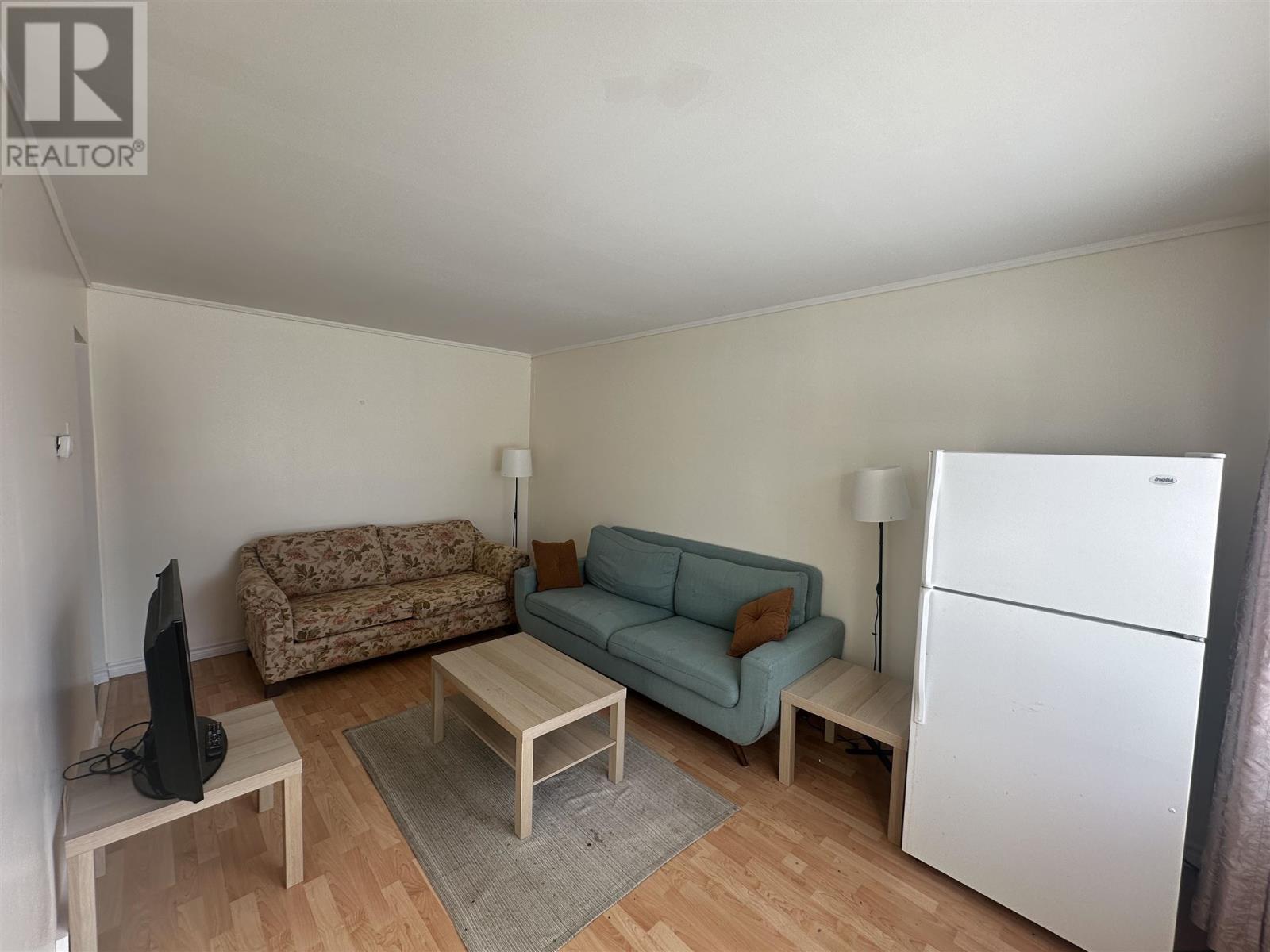 744 Pine St, Sault Ste. Marie, Ontario  P6B 3G1 - Photo 6 - SM260279