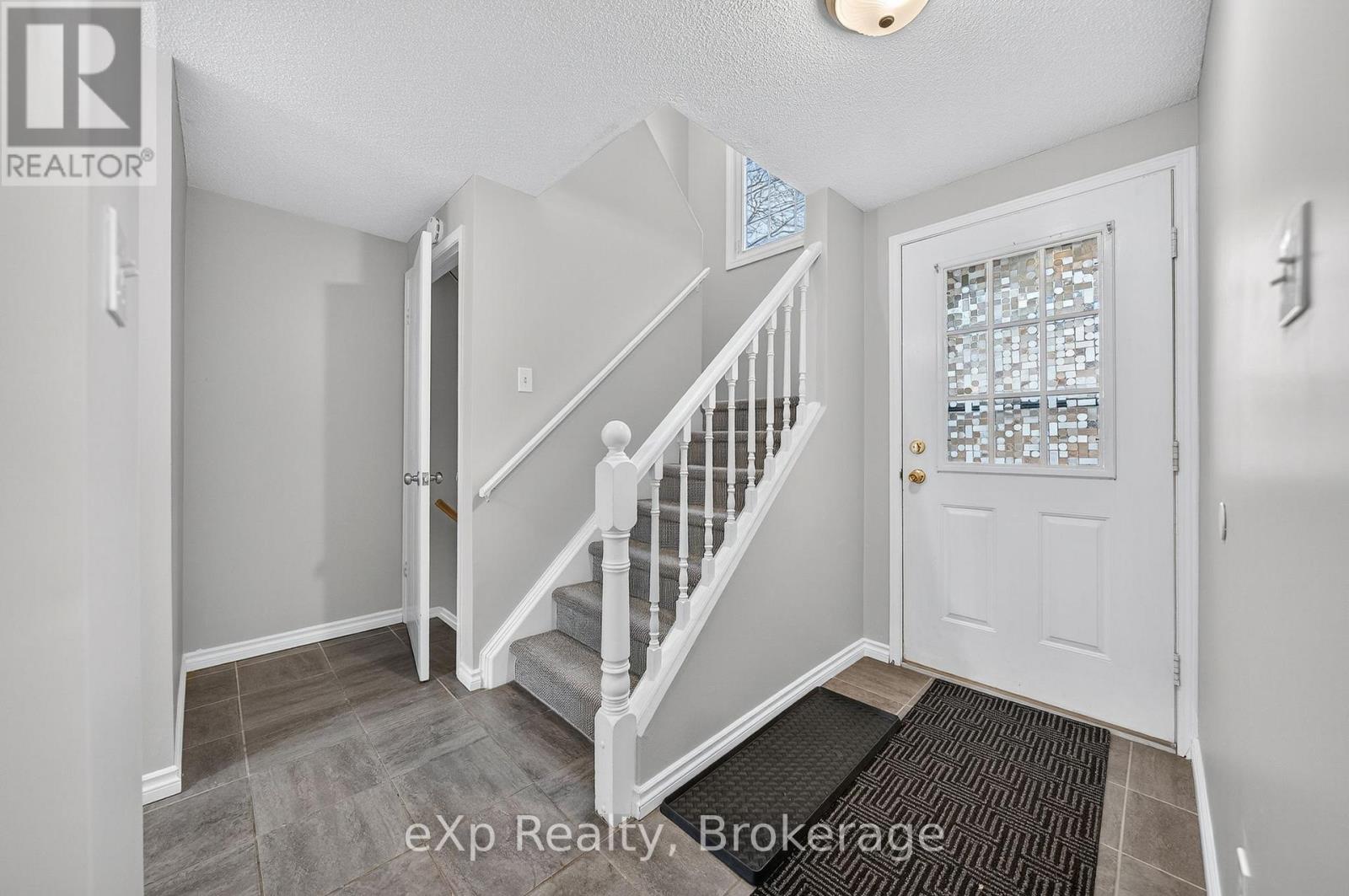 75 - 129 Victoria Road N, Guelph, Ontario  N1E 6V4 - Photo 3 - X12833456