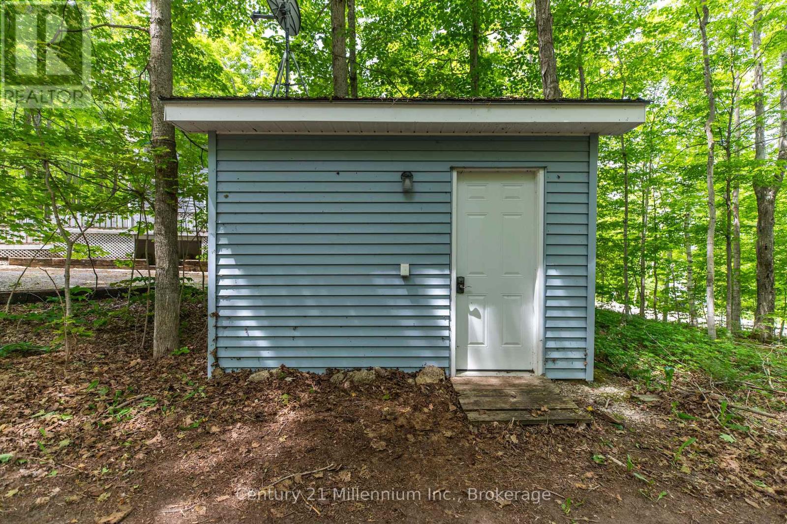 149 Tammy's Cove Road, Northern Bruce Peninsula, Ontario  N0H 1W0 - Photo 12 - X12833488