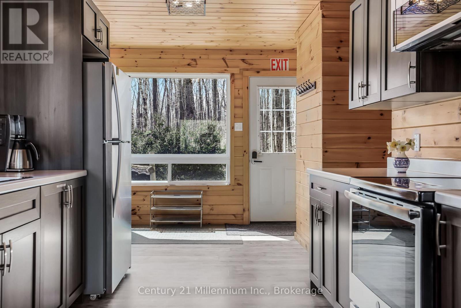 149 Tammy's Cove Road, Northern Bruce Peninsula, Ontario  N0H 1W0 - Photo 14 - X12833488