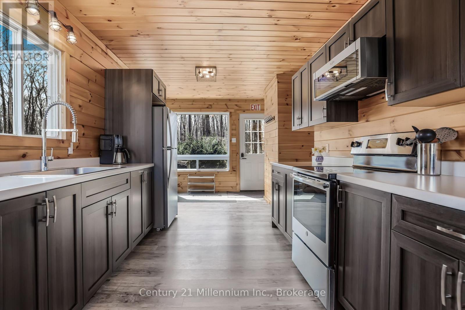 149 Tammy's Cove Road, Northern Bruce Peninsula, Ontario  N0H 1W0 - Photo 15 - X12833488