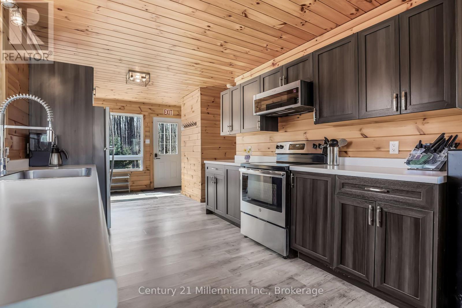 149 Tammy's Cove Road, Northern Bruce Peninsula, Ontario  N0H 1W0 - Photo 16 - X12833488