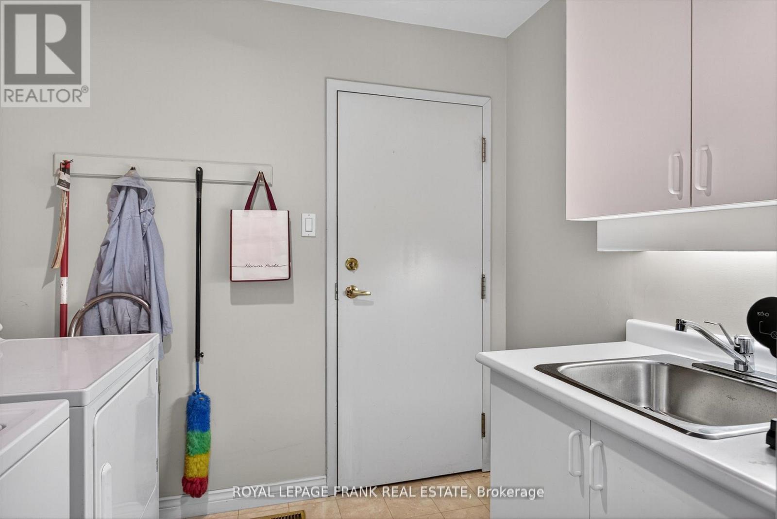 8 - 1121 Armour Road, Peterborough, Ontario  K9H 7N8 - Photo 25 - X12833486