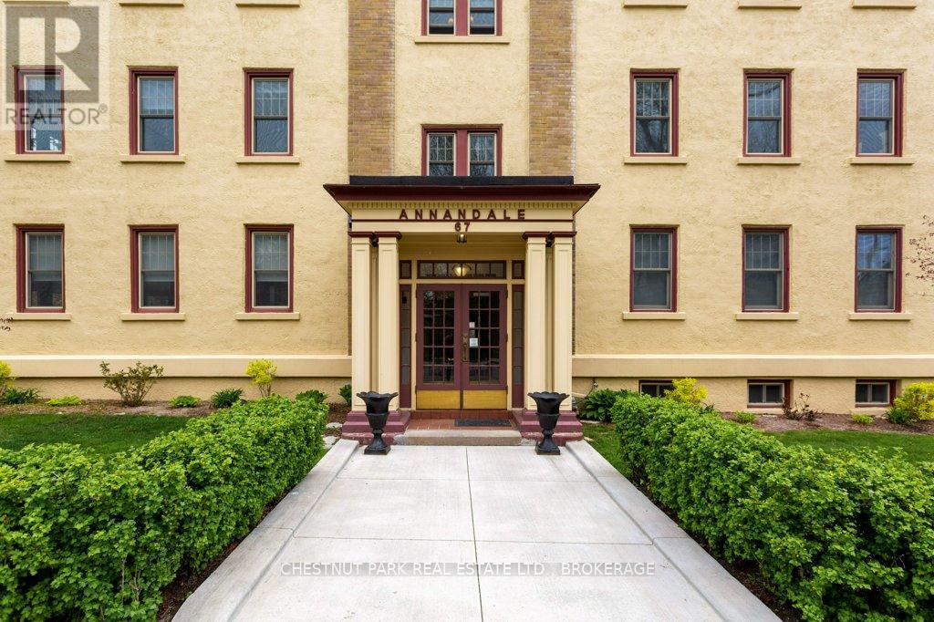 305 - 67 Sydenham Street, Kingston, Ontario  K7L 3H2 - Photo 2 - X12833316